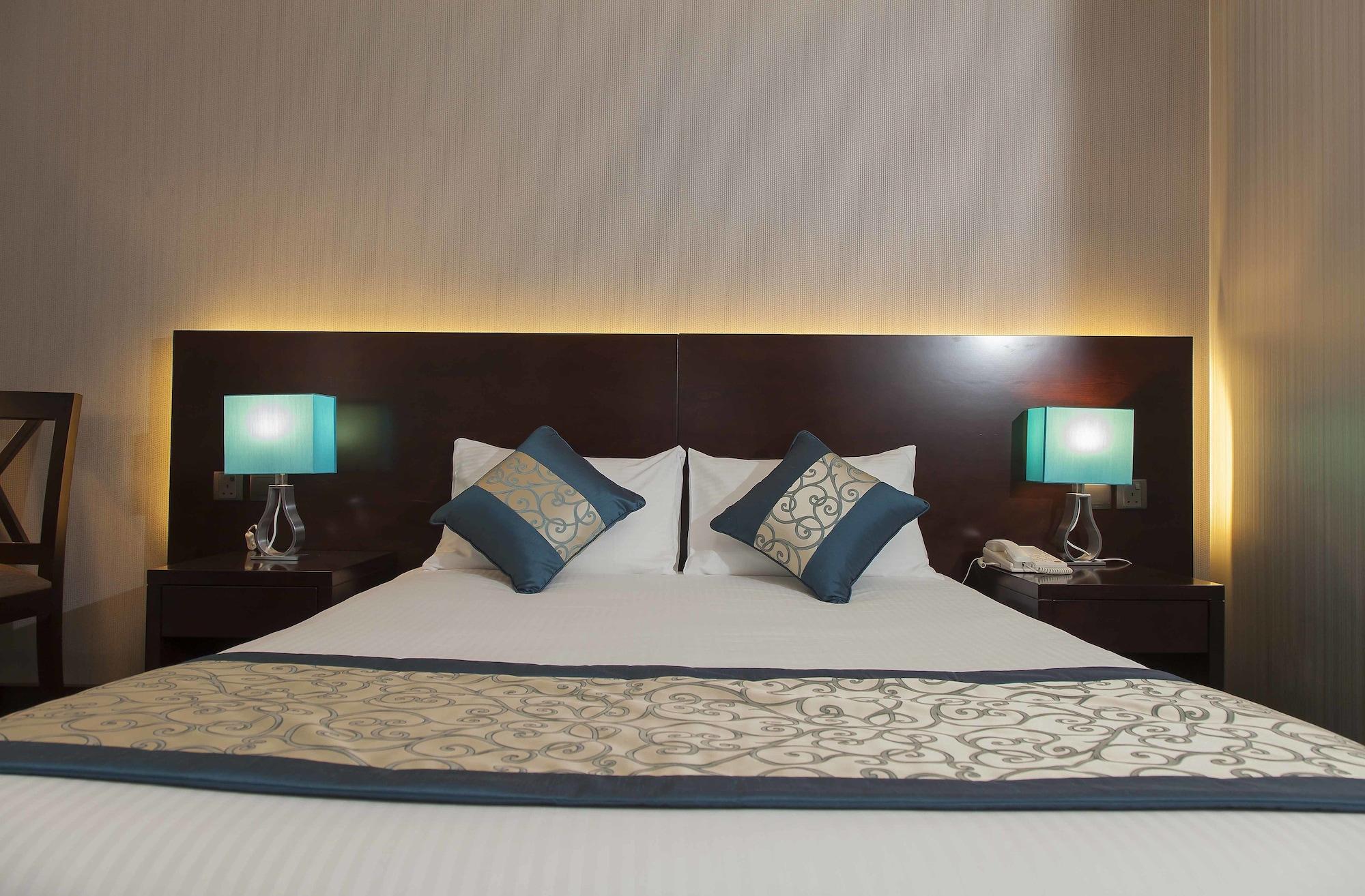 Novel Center Hotel 4*