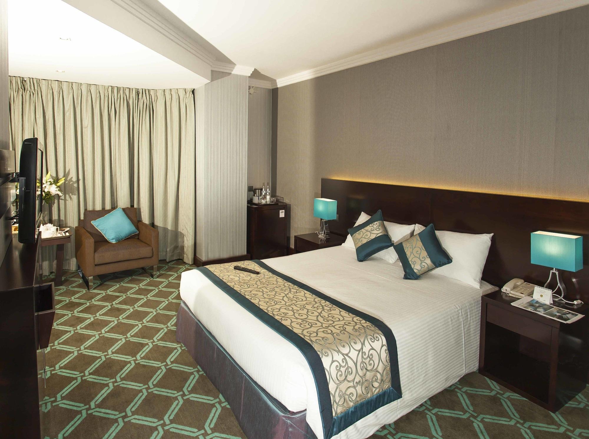 Novel Center Hotel 4*
